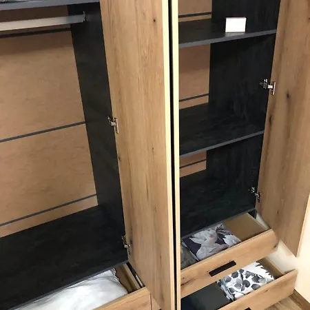 Luxury 2 Free Underground Secure Parking Апартамент *