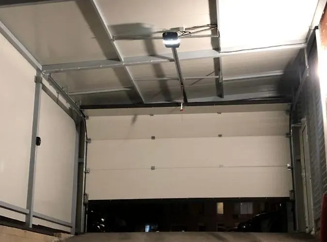 Luxury 2 Free Underground Secure Parking Lejlighed