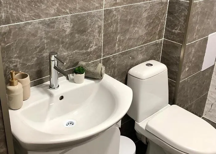 Luxury 2 Free Underground Secure Parking